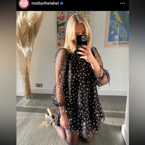 Molby the Label Goldie Dress in Gold Star print - Picture 3 of 6